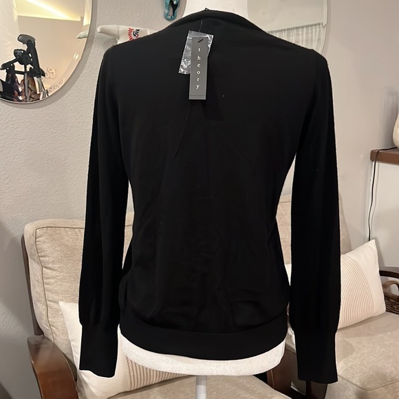 Theory Preen V-Neck Wool Cardigan - Picture 4 of 9